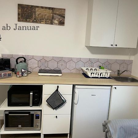 Gemuetliche 1-Zimmer Wohnung Mit Eigenem Eingang Веселинг Екстериор снимка