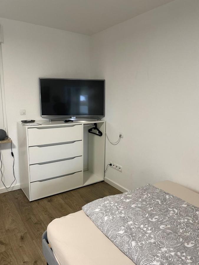 Gemuetliche 1-Zimmer Wohnung Mit Eigenem Eingang Веселинг Екстериор снимка